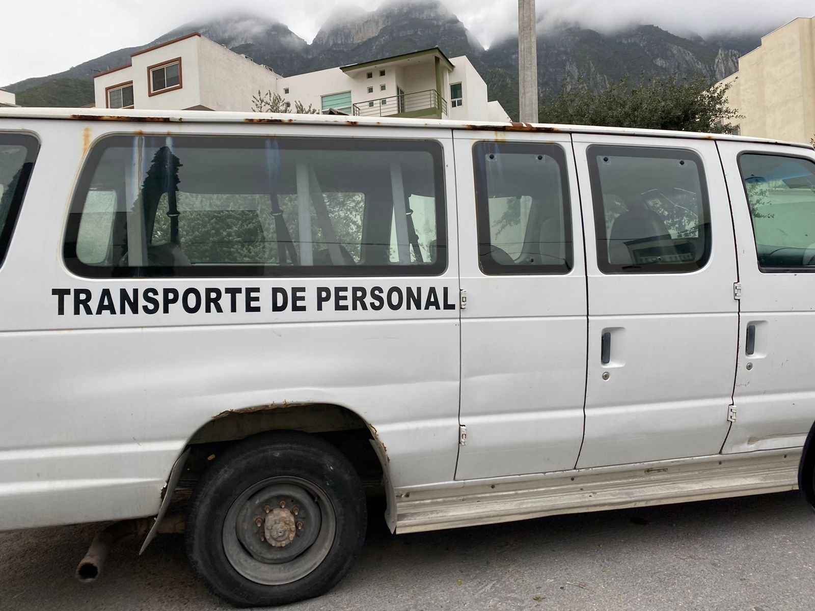 Van Club Wagon Ford  1997 Automatica 8 Cilindros Mexicana_4 6666183